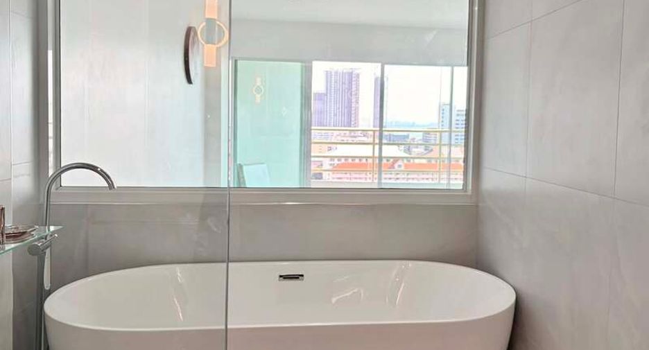 For sale studio condo in Pratumnak, Pattaya