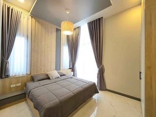 À vendre 5 chambres villa à Bang Lamung, Chonburi