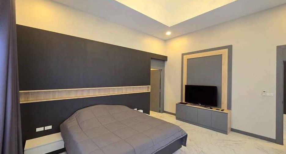 À vendre 5 chambres villa à Bang Lamung, Chonburi