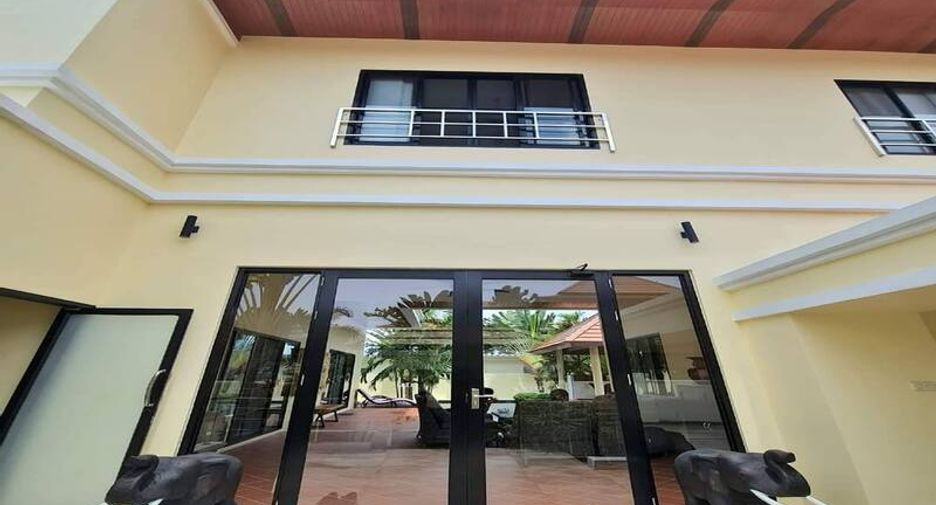 For sale 3 bedrooms villa in Sattahip, Chonburi