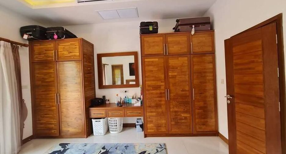 For sale 3 bedrooms villa in Sattahip, Chonburi