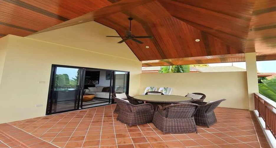 For sale 3 bedrooms villa in Sattahip, Chonburi