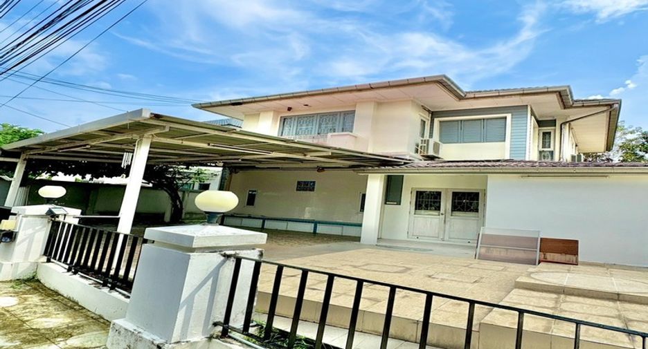 For sale 4 bedrooms house in Jomtien, Pattaya