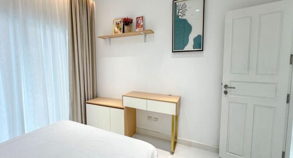 For sale 6 bedrooms villa in Bang Lamung, Chonburi