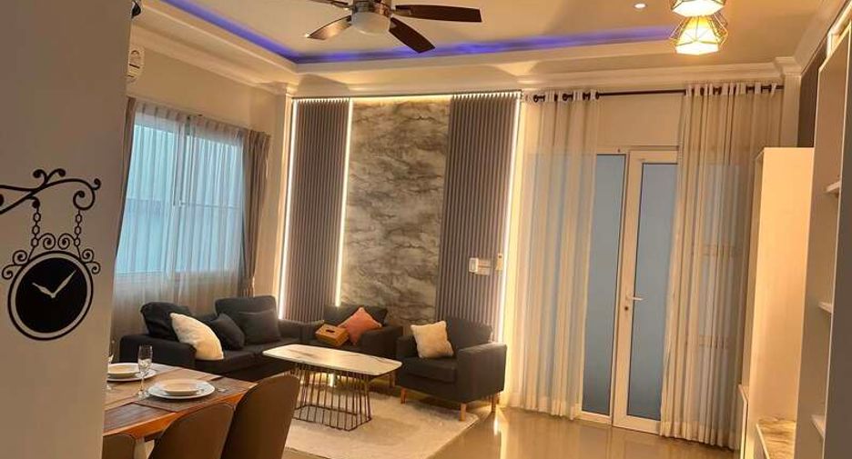 For sale 3 bedrooms villa in Huay Yai, Pattaya