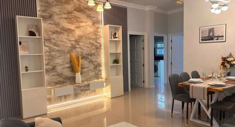 For sale 3 bedrooms villa in Huay Yai, Pattaya