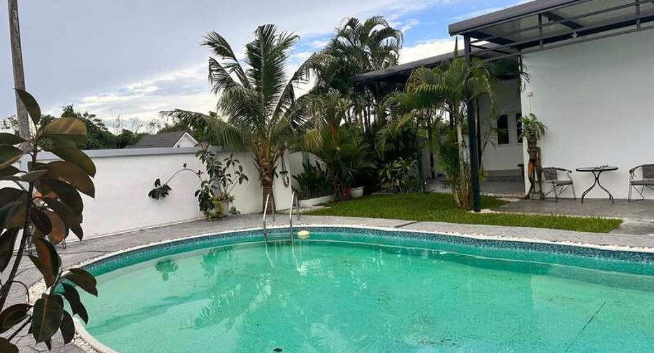For sale 3 bedrooms villa in Huay Yai, Pattaya