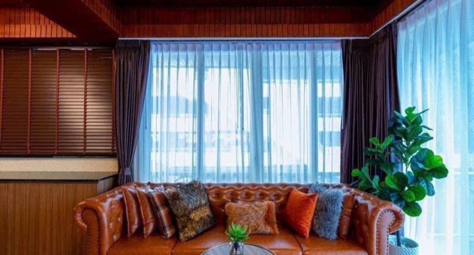For sale 4 bedrooms house in Jomtien, Pattaya
