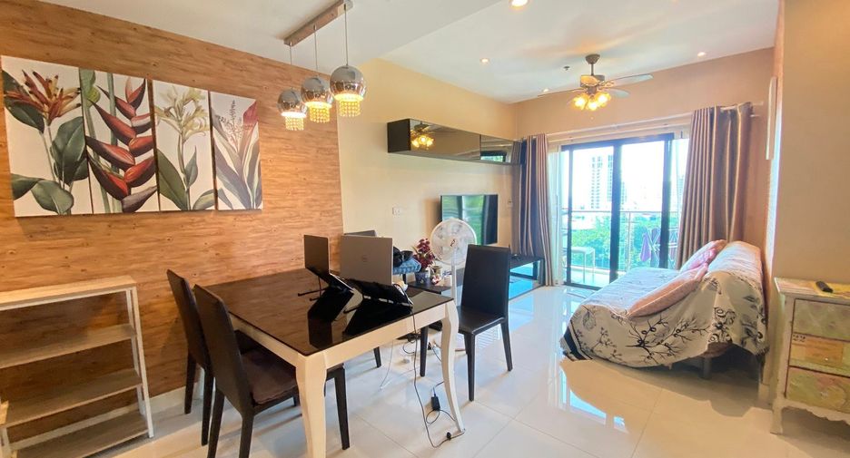 Condo en alquiler de 2 habitaciones en Bang Lamung, Chonburi