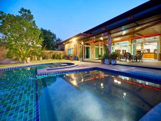 For sale 6 bedrooms villa in Bang Lamung, Chonburi