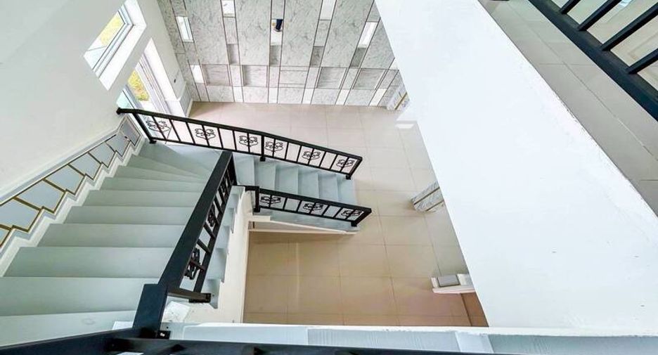 Casa en venta de 4 habitaciones en Huay Yai, Pattaya