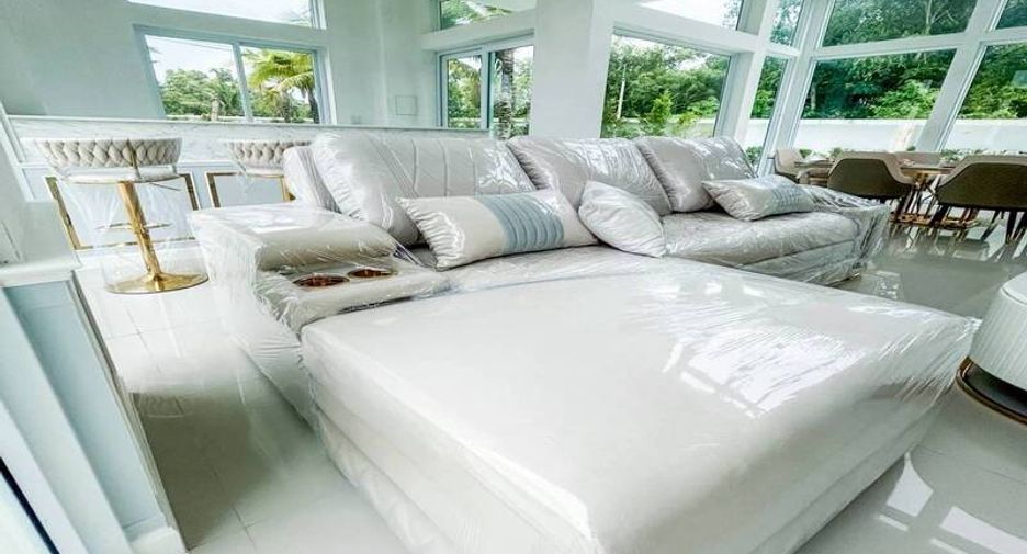Casa en venta de 4 habitaciones en Huay Yai, Pattaya