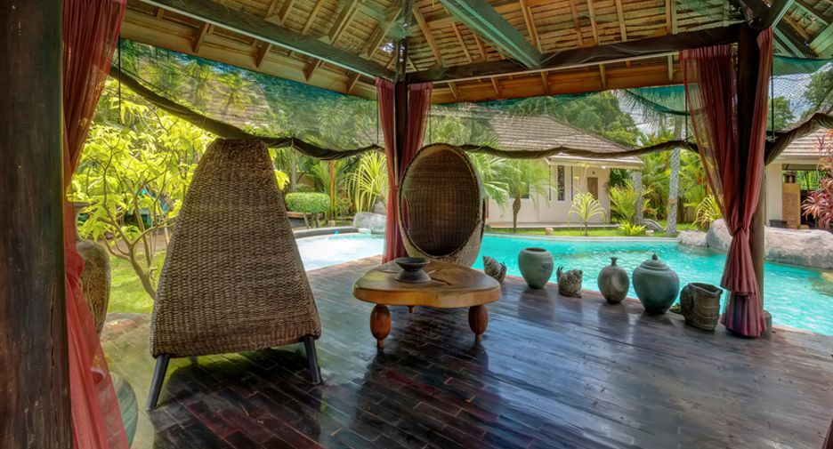 For sale 7 bedrooms villa in Sattahip, Chonburi