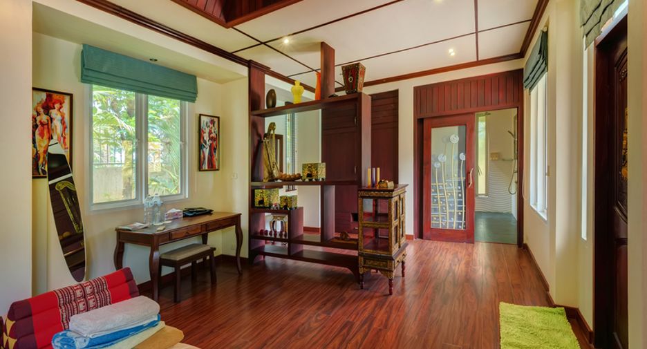 For sale 7 bedrooms villa in Sattahip, Chonburi