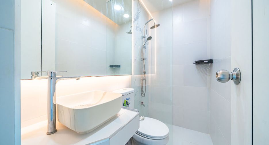For sale 4 bedrooms villa in East Pattaya, Pattaya
