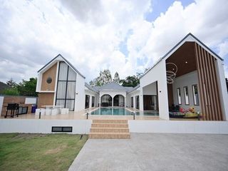 Продажа 4 спальни вилла в Банг Ламунг, Чонбури