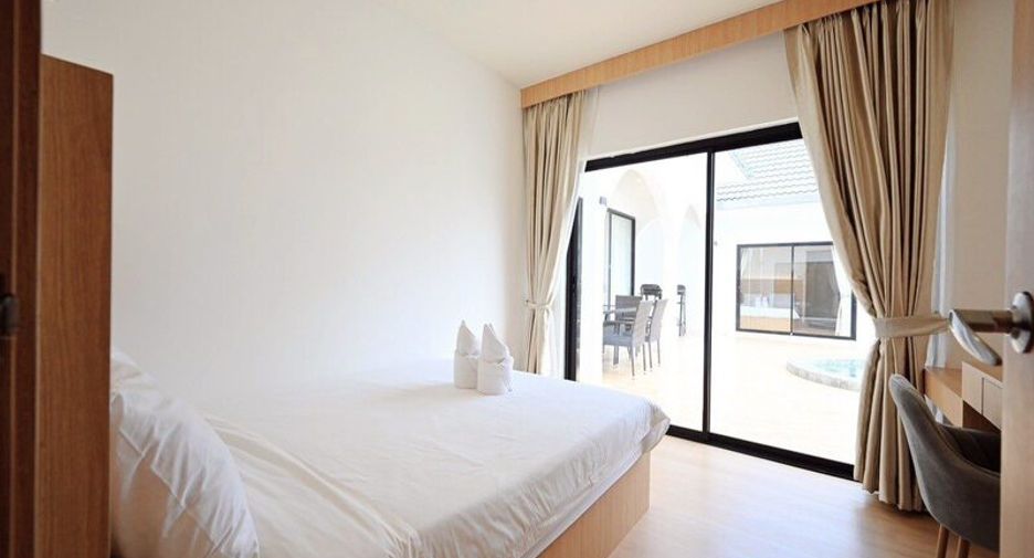 Villa en venta de 4 habitaciones en Huay Yai, Pattaya