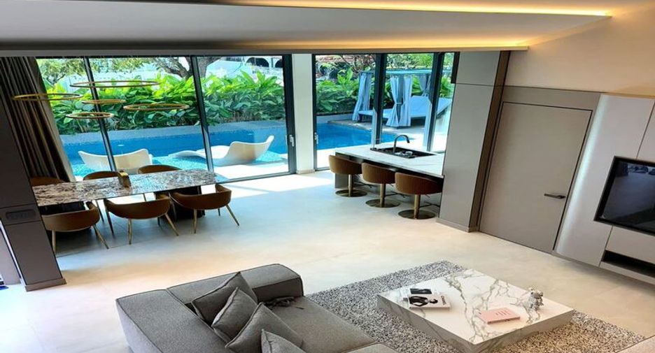 For sale 4 bedrooms villa in Jomtien, Pattaya