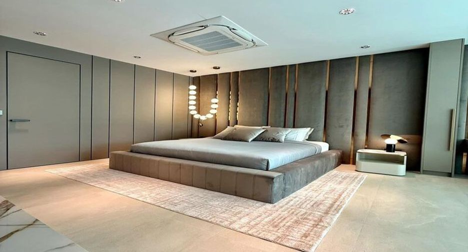 For sale 4 bedrooms villa in Jomtien, Pattaya