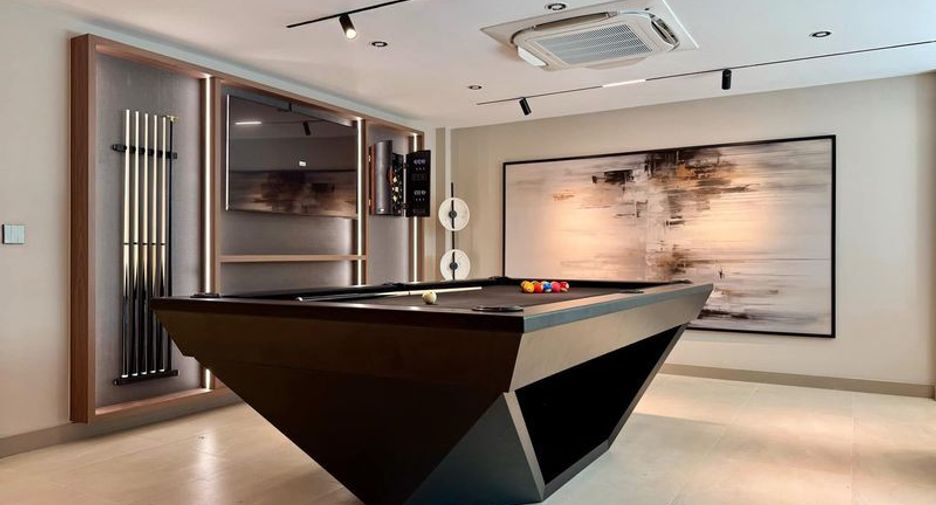 For sale 4 bedrooms villa in Jomtien, Pattaya