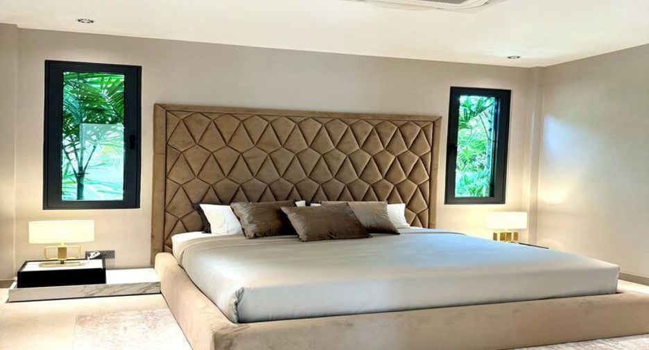 For sale 4 bedrooms villa in Jomtien, Pattaya