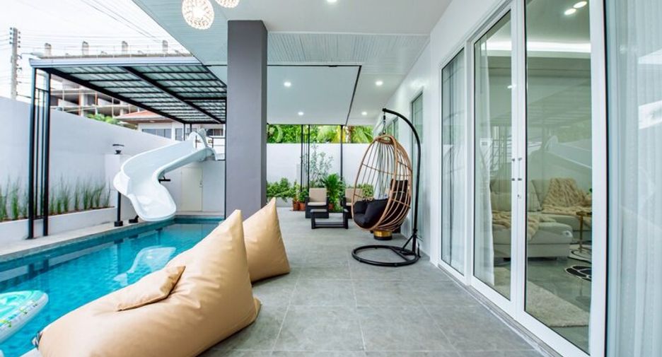 À louer 4 chambres villa à Jomtien, Pattaya