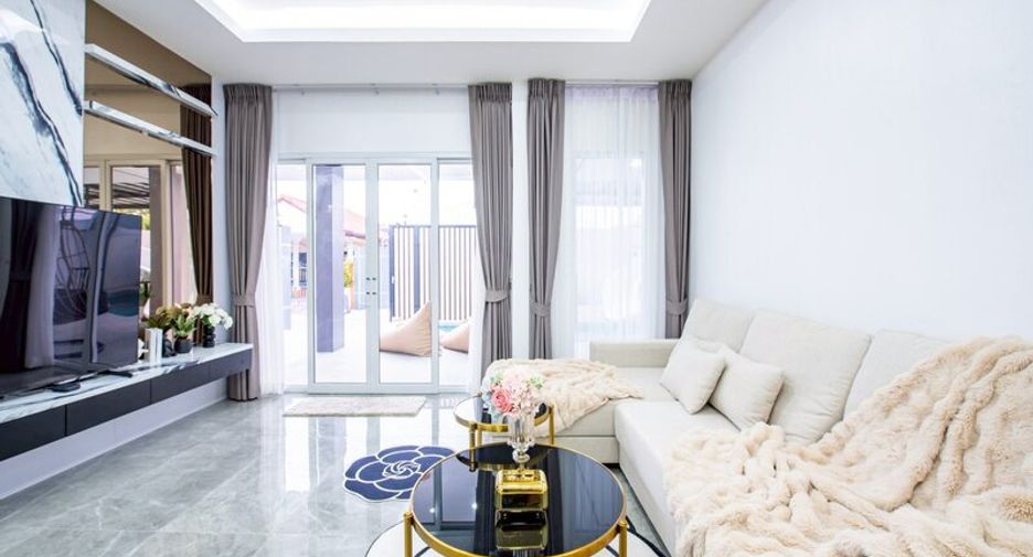 À louer 4 chambres villa à Jomtien, Pattaya