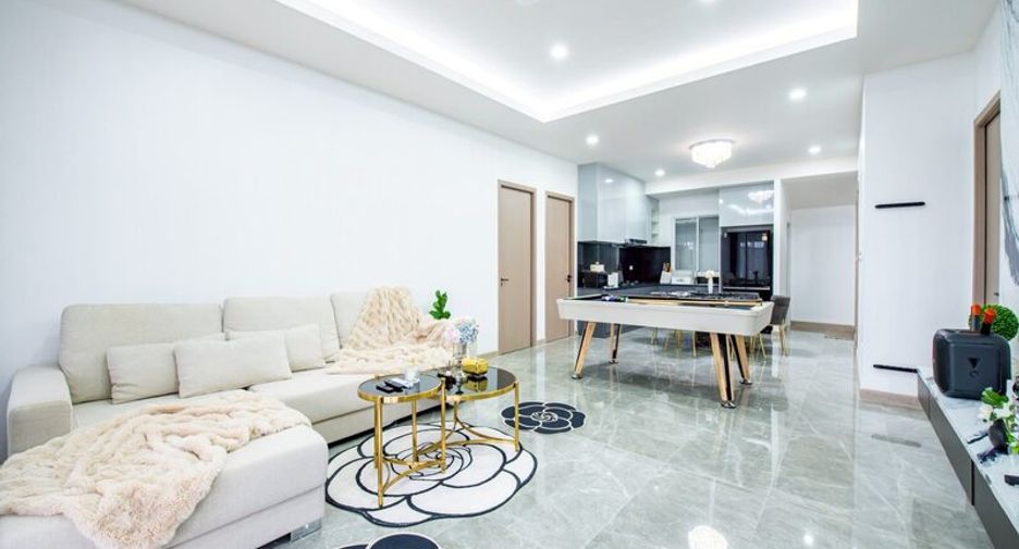 À louer 4 chambres villa à Jomtien, Pattaya