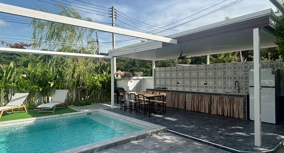 For sale 5 bedrooms villa in East Pattaya, Pattaya