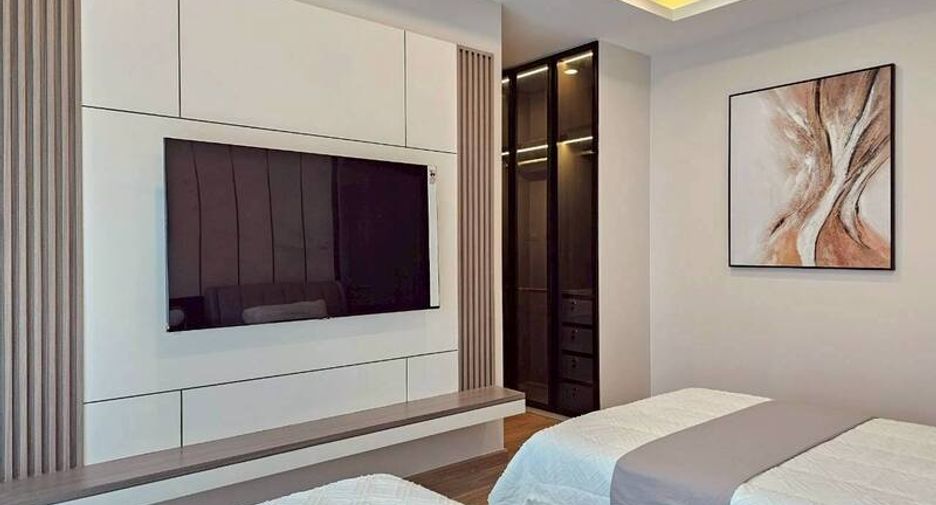 For sale 4 bedrooms villa in Jomtien, Pattaya
