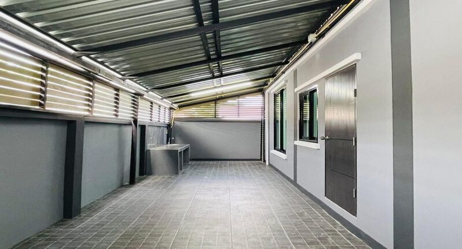 For sale 3 bedrooms villa in Bang Lamung, Chonburi