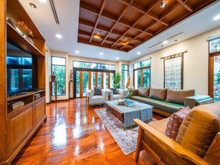 À vendre 3 chambres villa à Na Jomtien, Pattaya