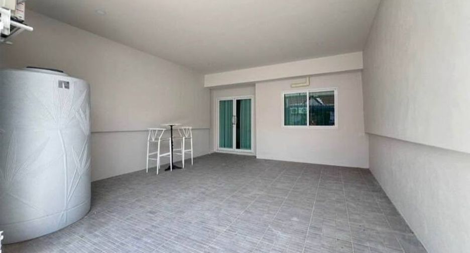 For sale 2 bedrooms villa in East Pattaya, Pattaya