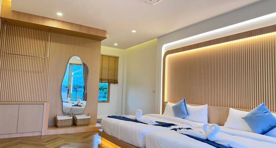 Haus zum Kauf mit 5 Zimmer in Bang Lamung, Chonburi