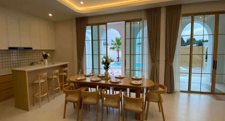 Haus zum Kauf mit 5 Zimmer in Bang Lamung, Chonburi