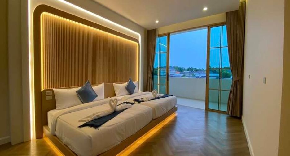 Haus zum Kauf mit 5 Zimmer in Bang Lamung, Chonburi