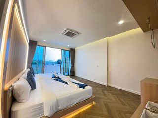 Haus zum Kauf mit 5 Zimmer in Bang Lamung, Chonburi