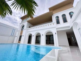 Haus zum Kauf mit 5 Zimmer in Bang Lamung, Chonburi