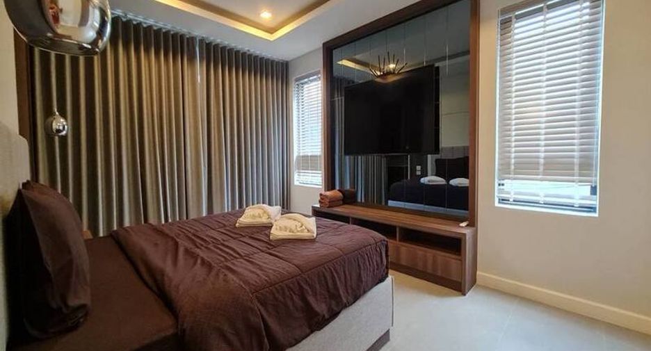 For sale 4 bedrooms house in Jomtien, Pattaya