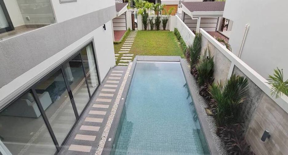 For sale 4 bedrooms house in Jomtien, Pattaya