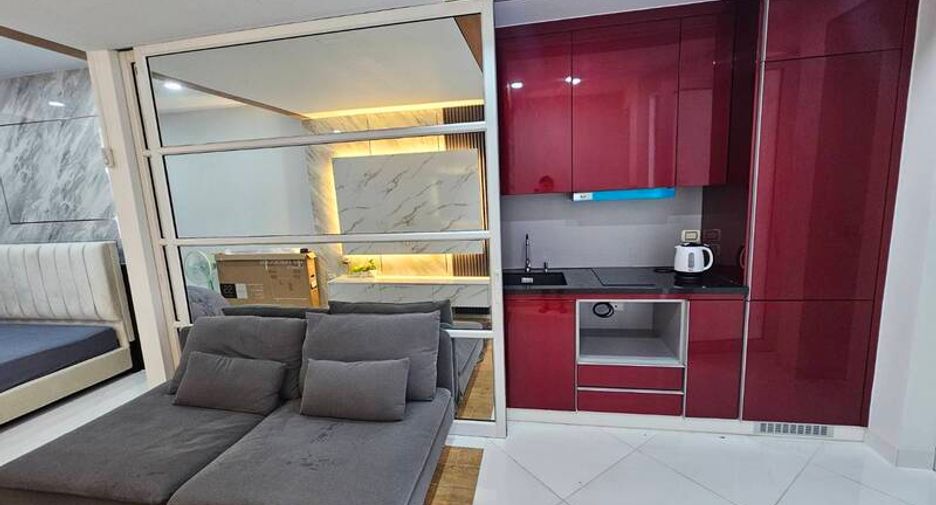 For sale 1 bed condo in Sattahip, Chonburi
