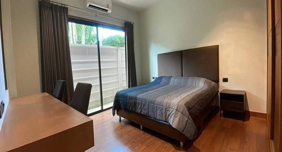For rent 3 bedrooms villa in Huay Yai, Pattaya