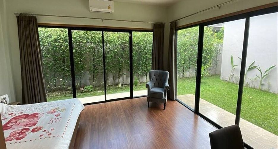 For rent 3 bedrooms villa in Huay Yai, Pattaya