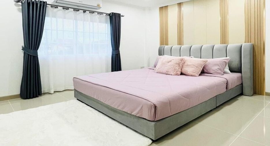 Продажа 5 спальни вилла в Банг Ламунг, Чонбури