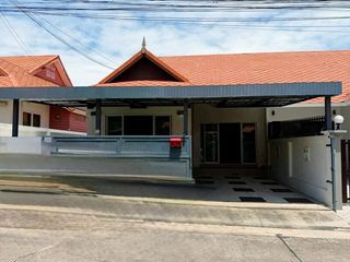 For sale 2 ベッドルーム villa in Bang Lamung, Chonburi