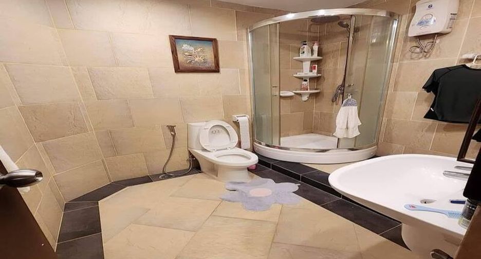 For rent 3 bedrooms condo in Jomtien, Pattaya