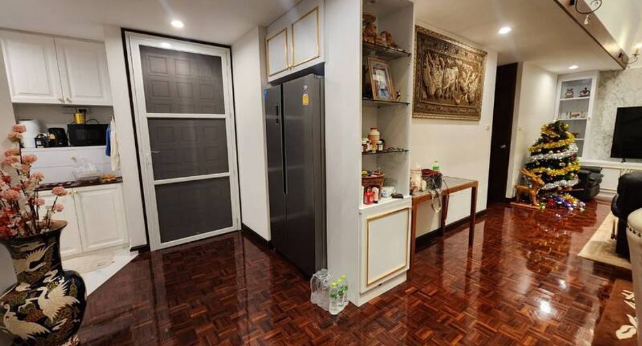 For rent 3 bedrooms condo in Jomtien, Pattaya
