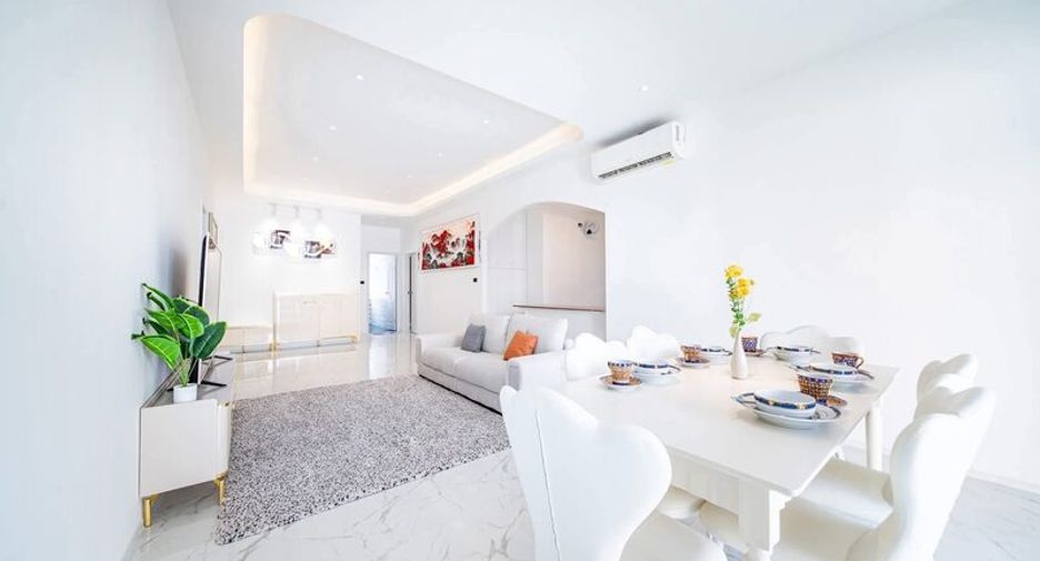 Haus zum Kauf mit 5 Zimmer in East Pattaya, Pattaya