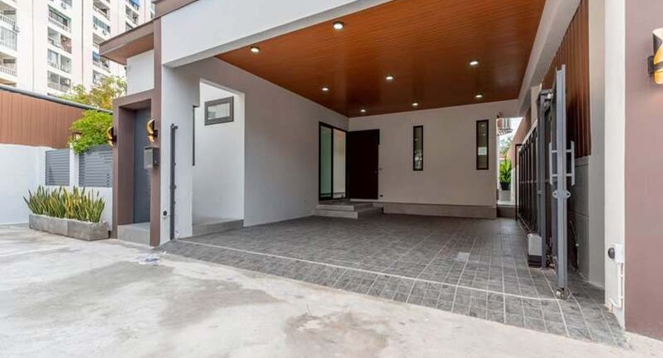 Casa en venta de 3 habitaciones en Bang Lamung, Chonburi