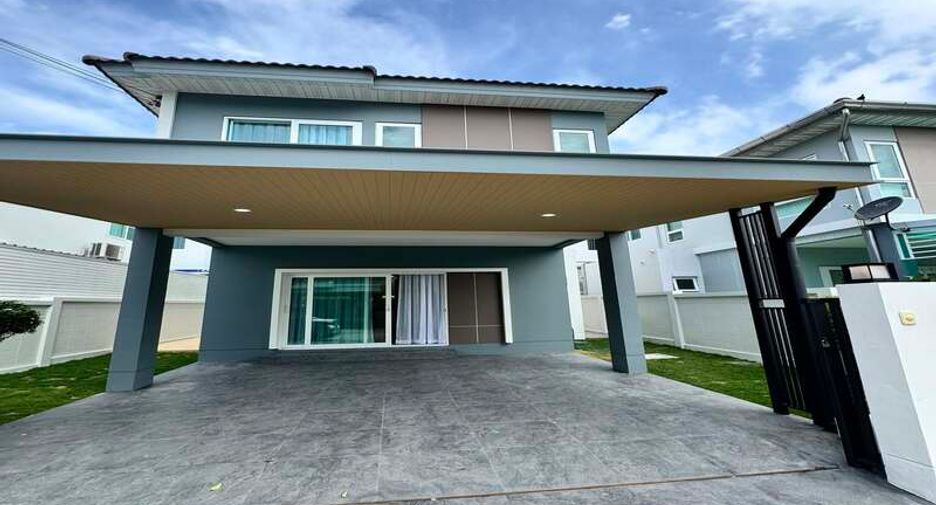 For sale 3 bedrooms villa in East Pattaya, Pattaya